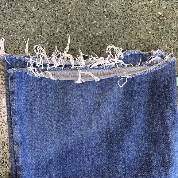 KUT from the Kloth Stella High-Rise Fab AB Flare Jeans Raw Hem Size 10 - Picture 7 of 7